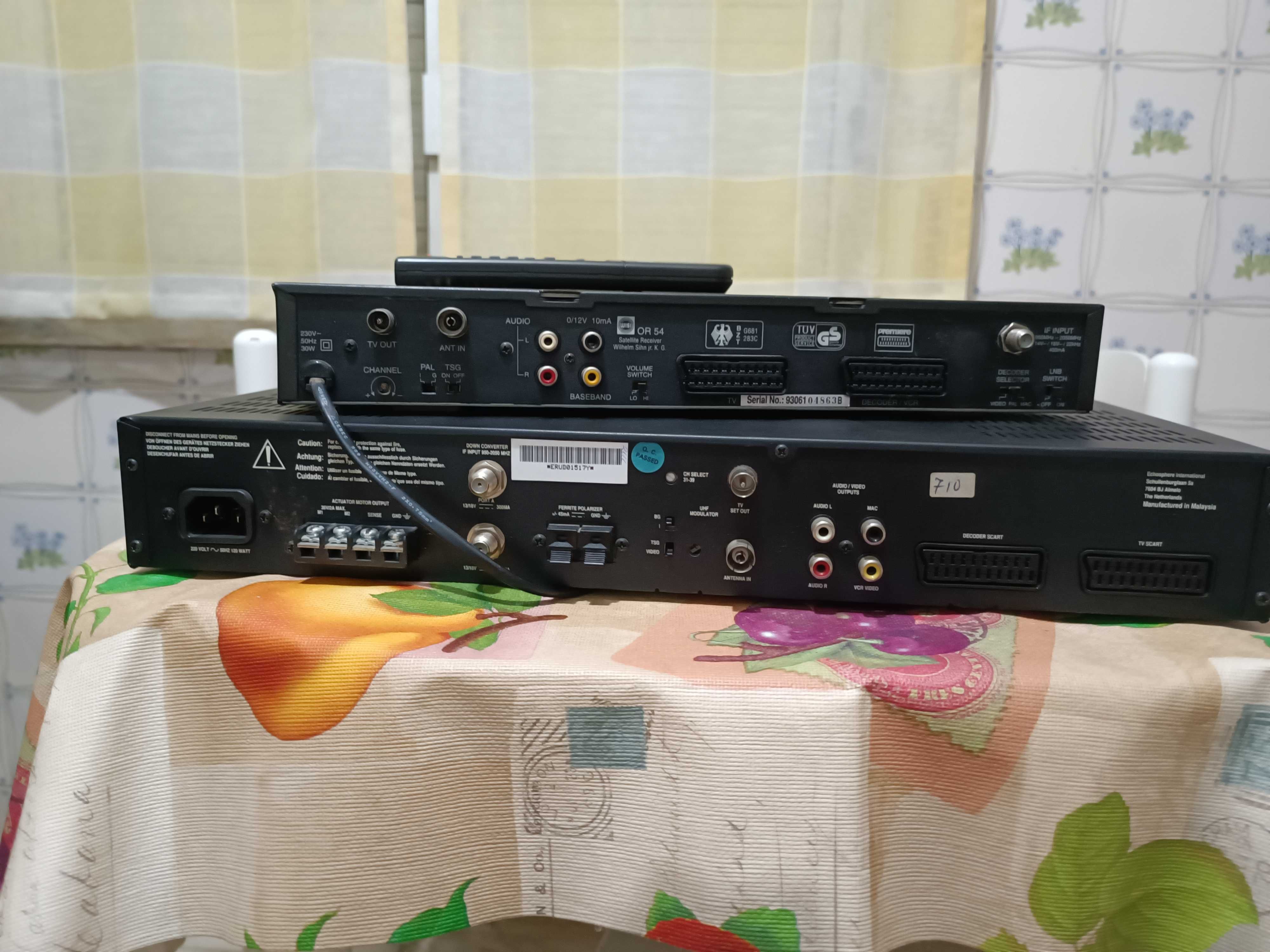 dois aparelho de satélite 32€