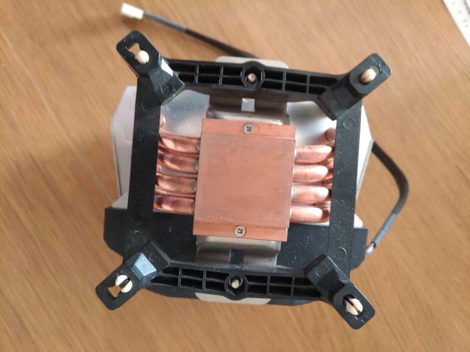 Cooler CPU Arctic Freezer 13