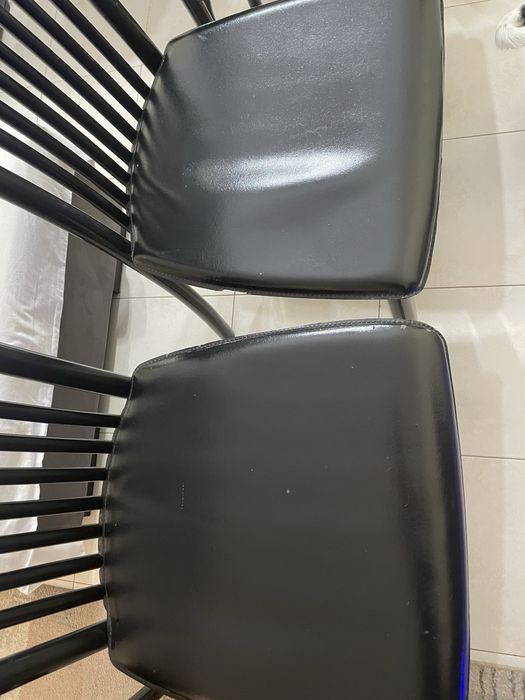 Mesa sala de jantar e cadeiras