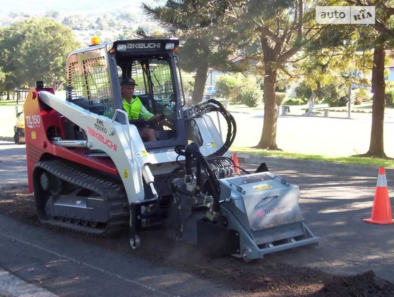 Міні навантажувач Takeuchi Tl150