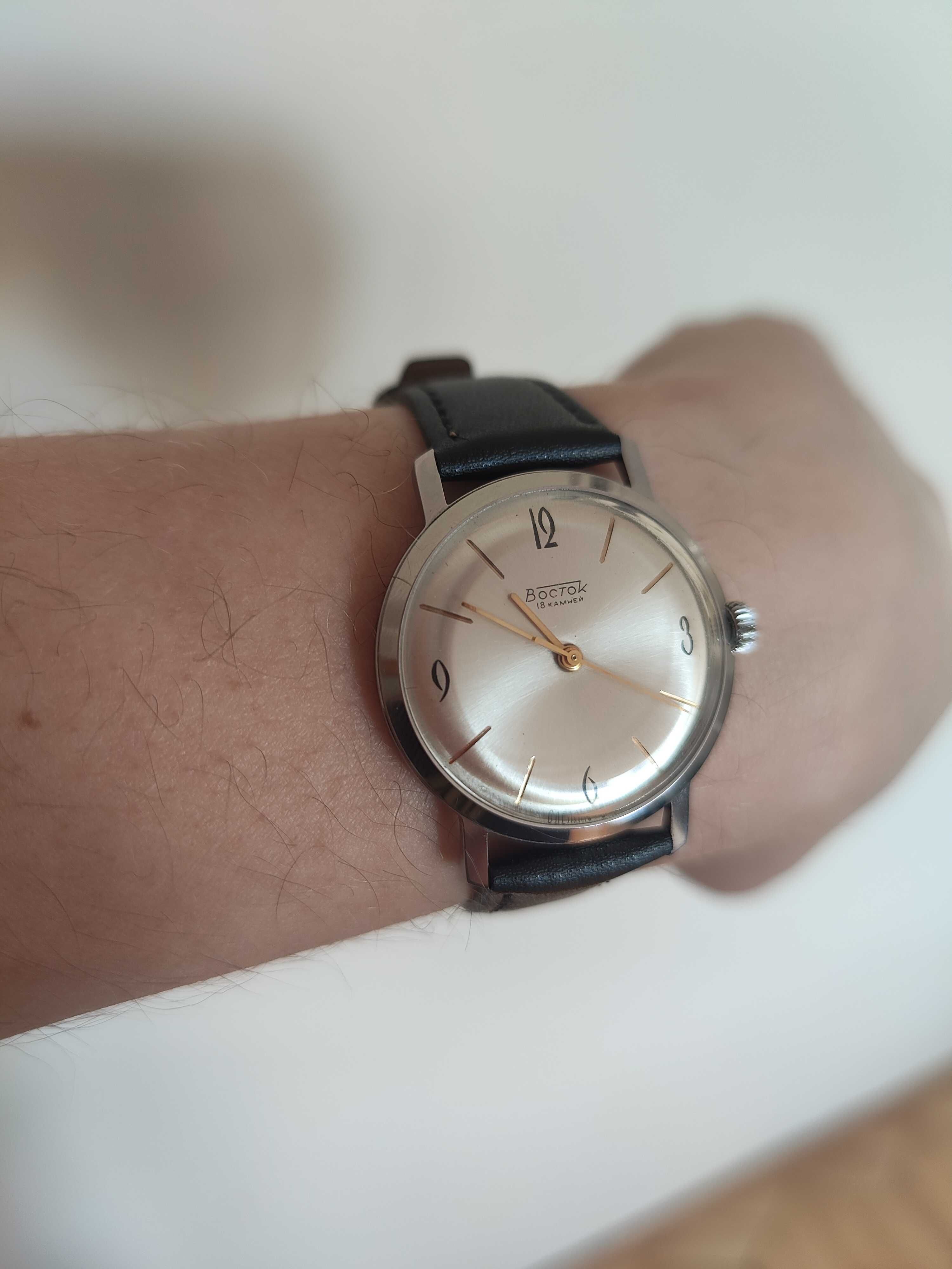 Zegarek vintage Wostok 18 kamieni radziecki USRR