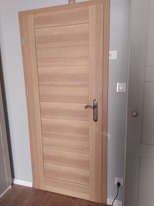 drzwi erkado 80 z oscieznica regulowana  pelne