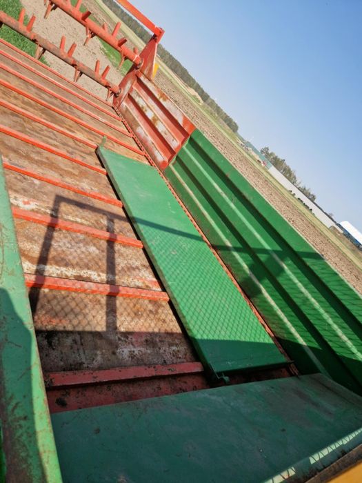 Rozrzutnik obornika 4 tony