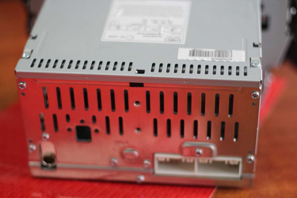 Оригинальная новая магнитола на HYUNDAI SANTA FE оригинал