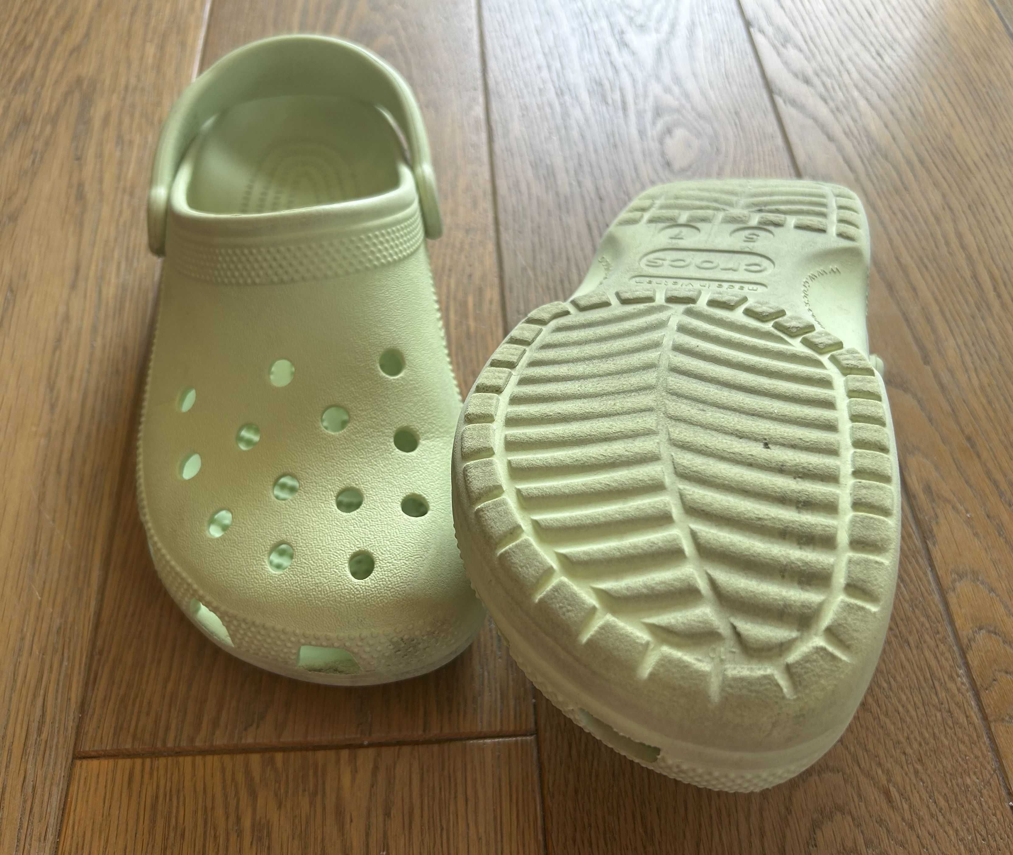 klapki Crocs 37-38 pistacjowe