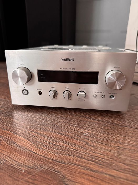 Mini wieża Yamaha R-840 - uszkodzona