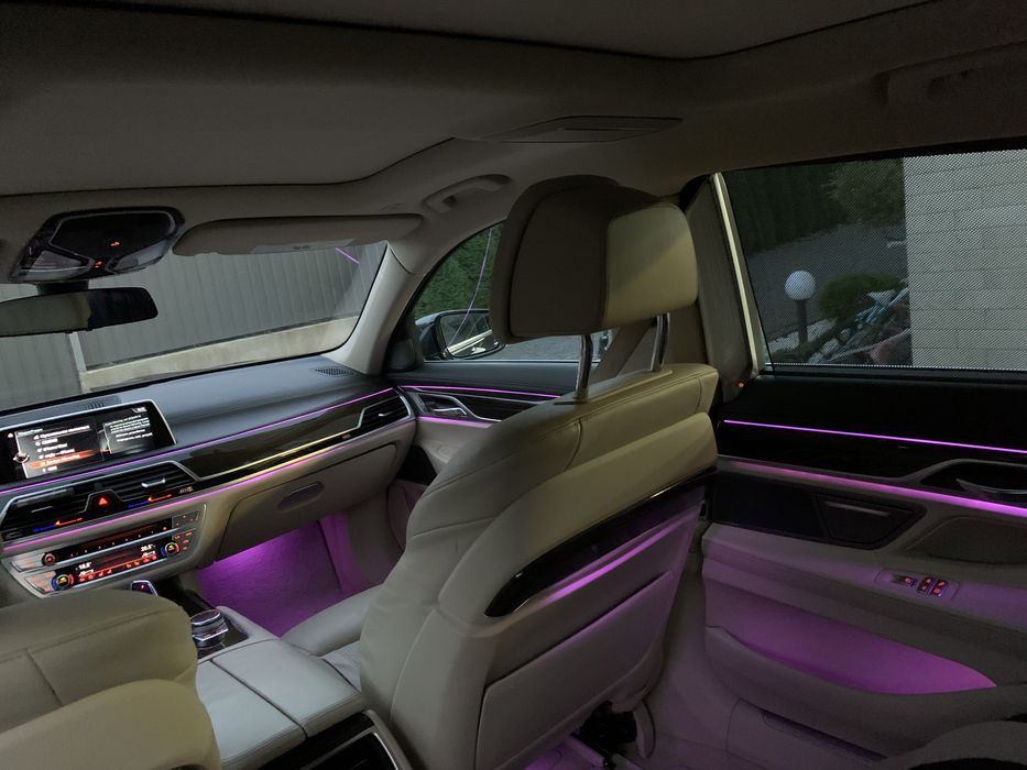 Автомобіль Bmw 750l xd G12