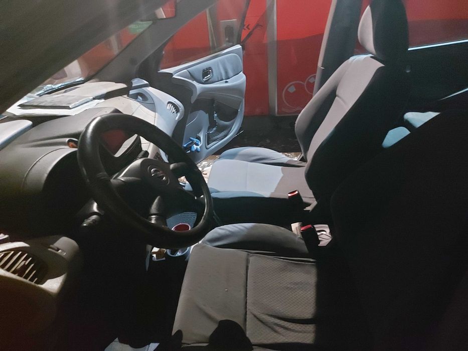 Sprzedam Rewelacyjne Auto Nissan Almera Tino 1,8 + LPG 2003 rok.