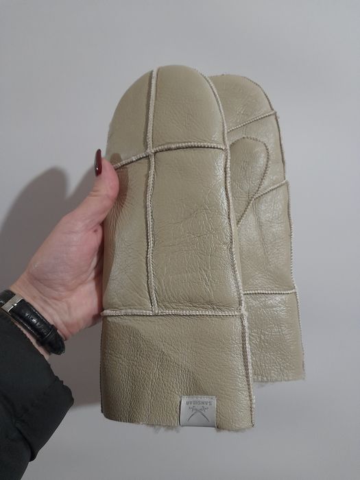 Жіночі зимові шкіряні рукавички Sansibar