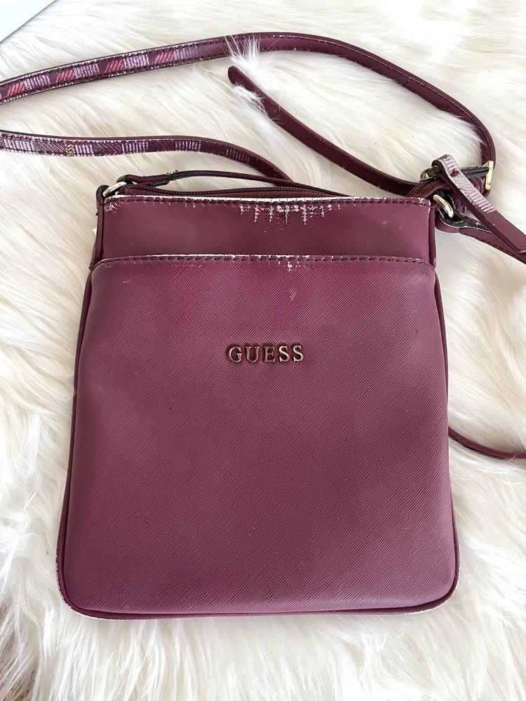 Torebka listonoszka Guess