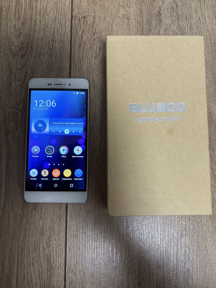 Bluboo picasso 16 Gb