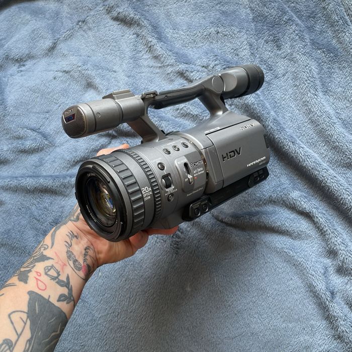 Відеокамера Sony HDR-FX7E