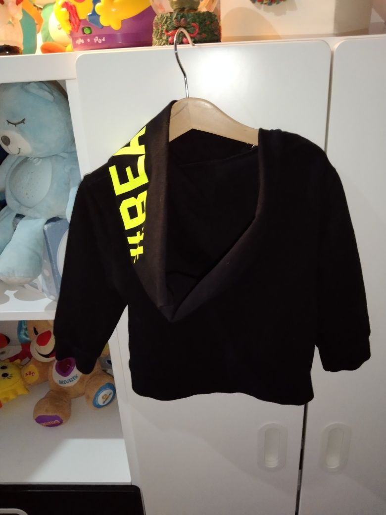 Bluza z kapturem na zamek