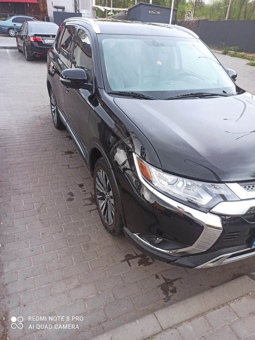 Продам Mitsubishi Outlander 2019г.