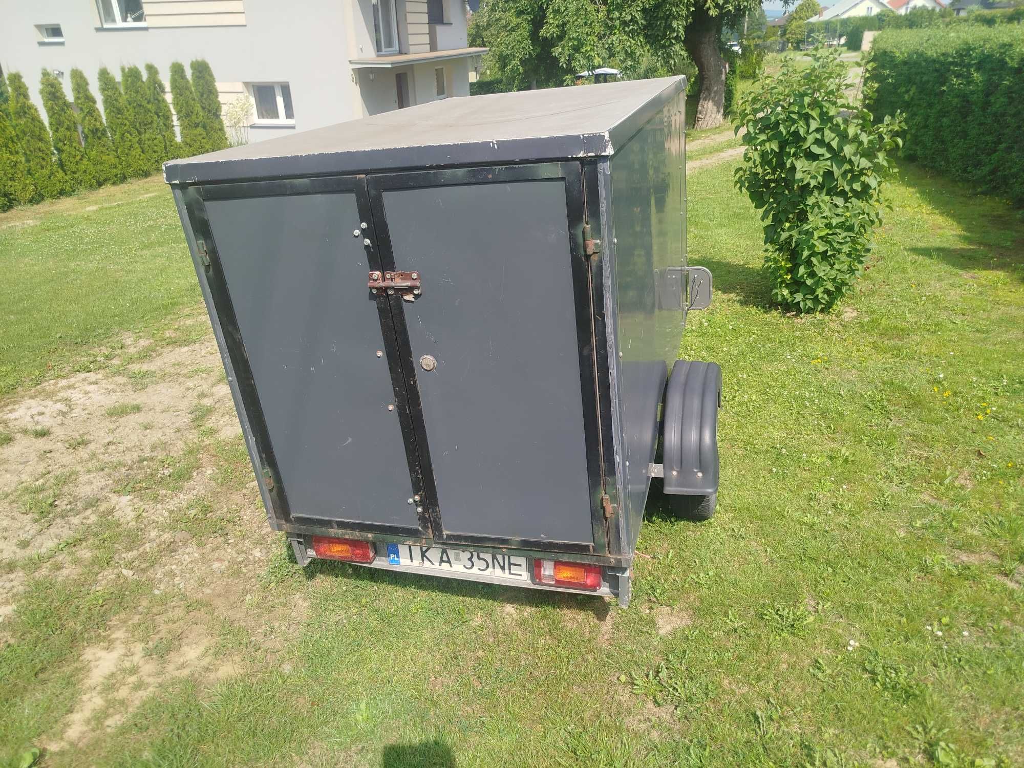 Przyczepa lekka niewiadów kontener stan bardzo dobry nowa oś