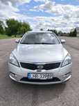Kia ceed 1,4 B. 2010 rok stan bardzo dobry.
