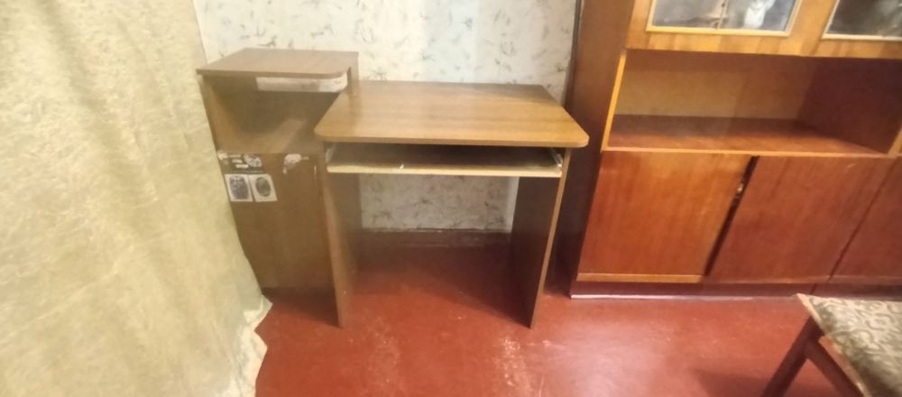 Стіл комп'ютерний. Недорого