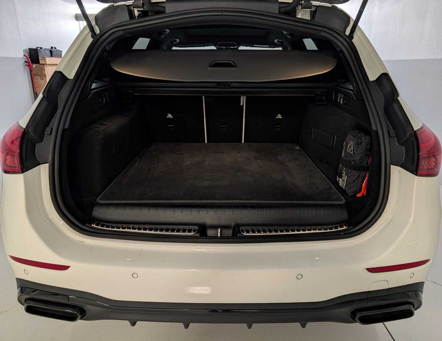 Mercedes-Benz C300e AMG Line