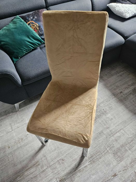 Pokrowce na krzesła miękkie welurowe beżowe 4 sztuki komplet