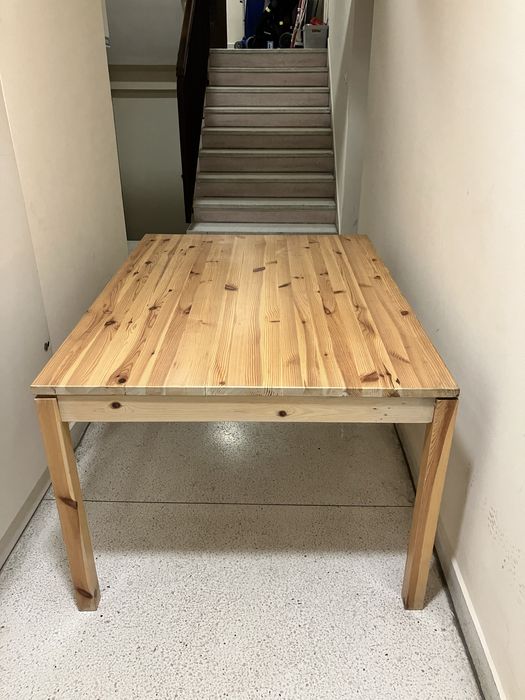 Duży prostokątny stół drewniany Ikea Husar 140 x 100 x74 używany