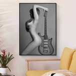 Dziewczyna z gitarą 30 cm x 40 cm + ramka