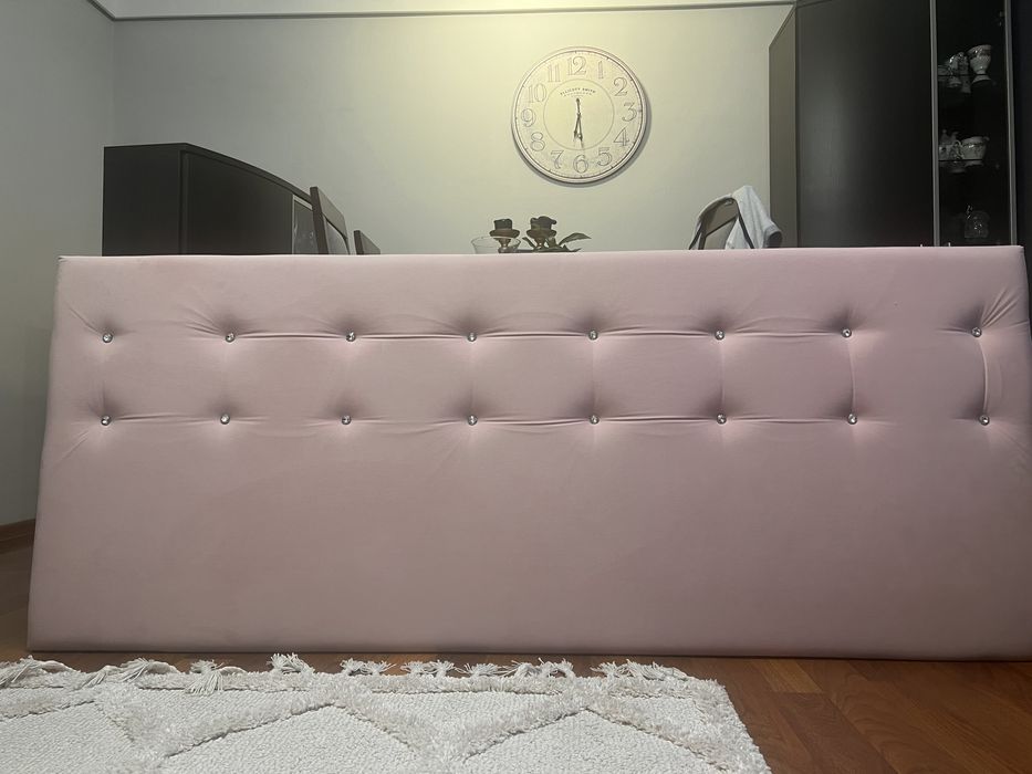 Zagłówek łóżka pikowany