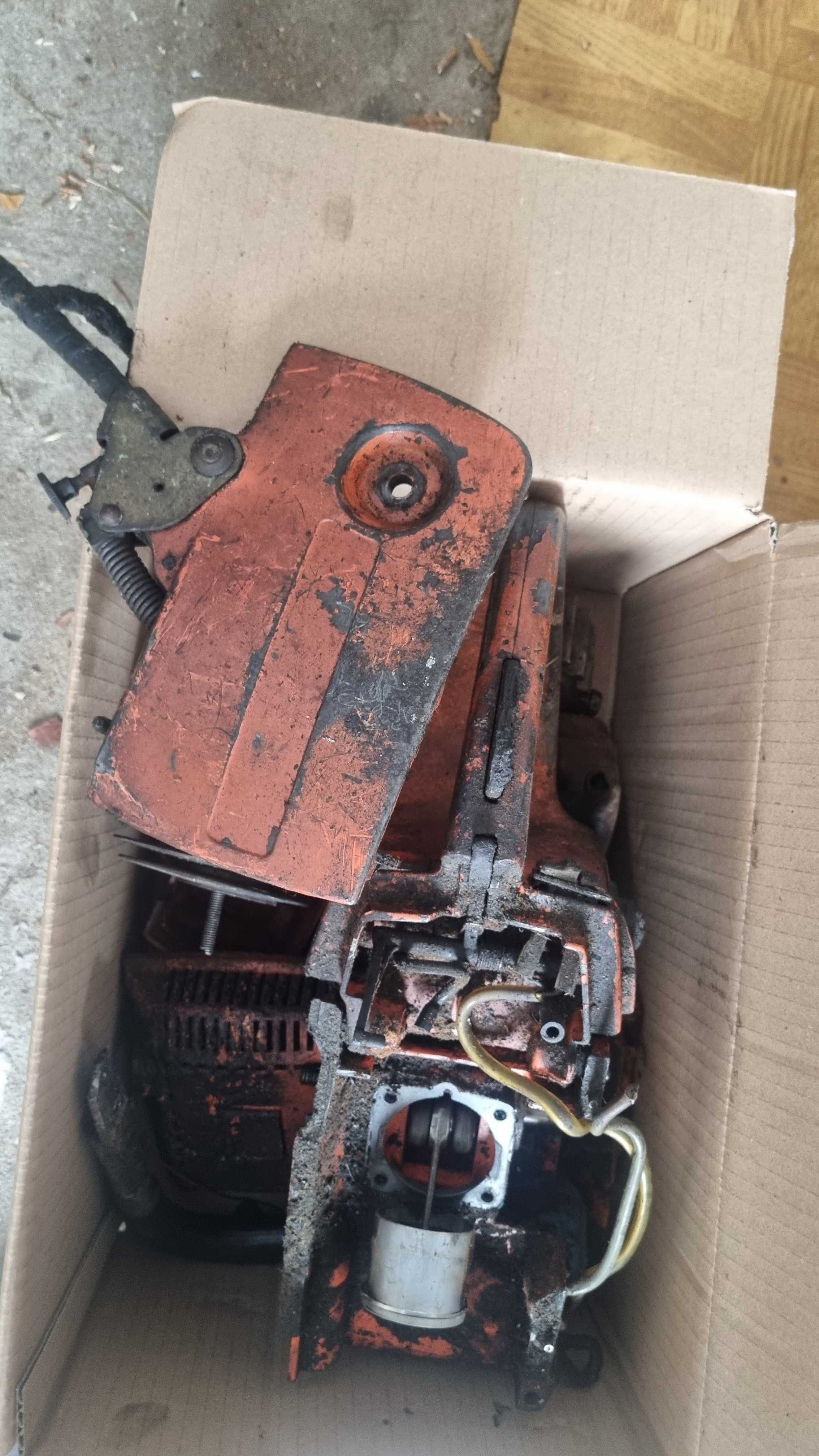 Piła spalinowa Husqvarna 44 Husqvarna 444 pilarka