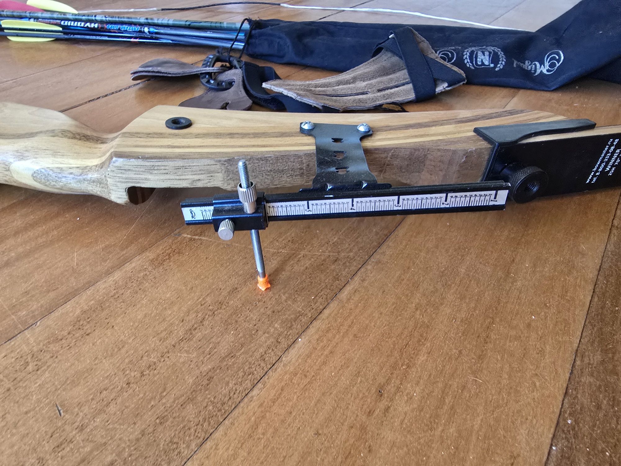 Conjunto completo para tiro com arco WINNER 70" / 32 lbs — tudo inc