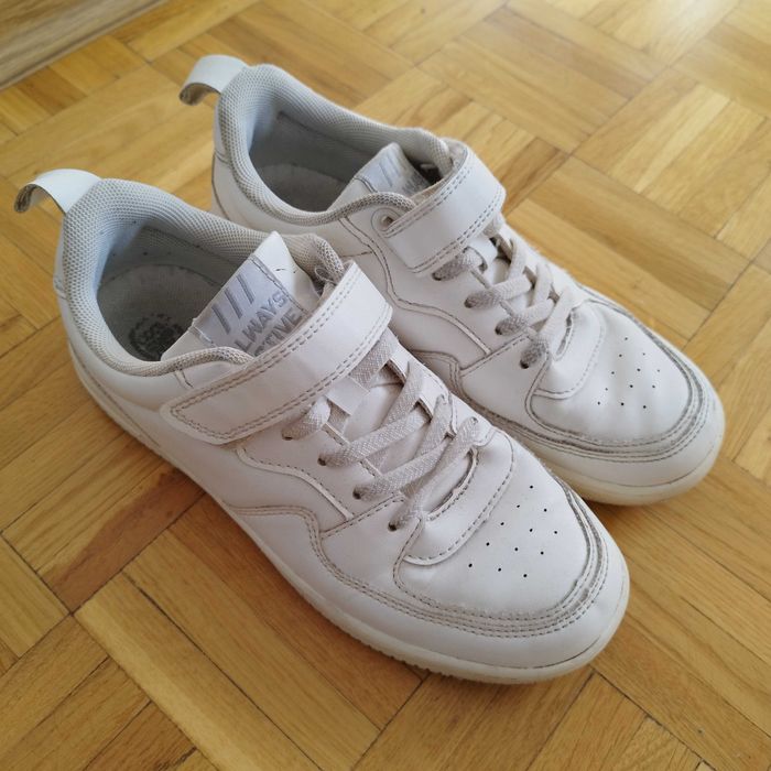 Buty sportowe 35