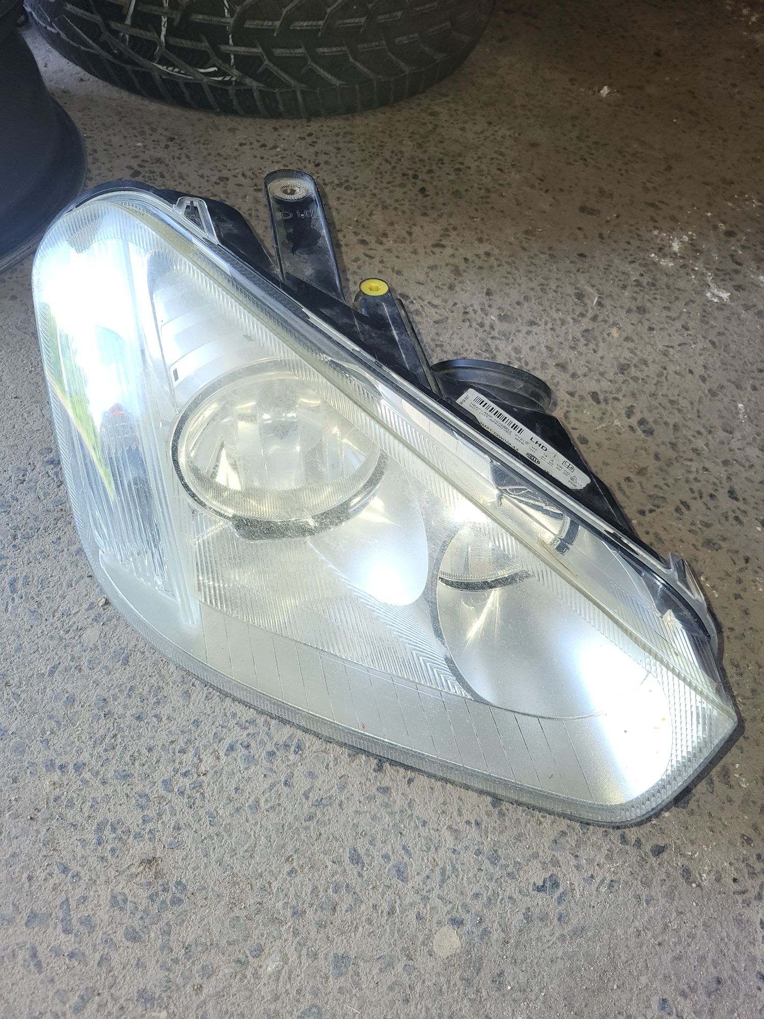 Фара передня права Ford C max 2007 рестайл