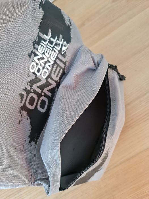 Mochila ONeill cinzenta