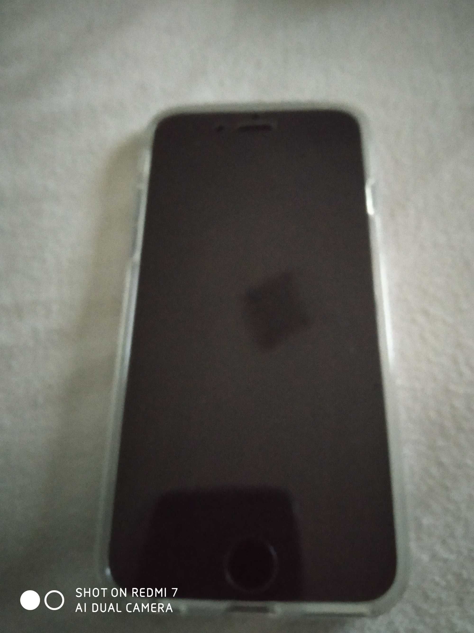 iPhone 6 c/ carregador