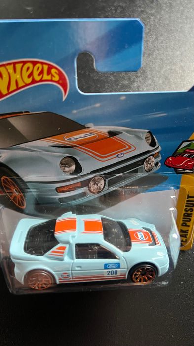 Hot Wheels Ford rs200