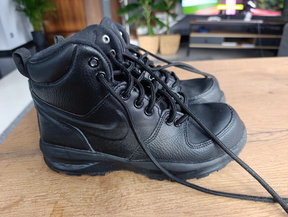 Buty zimowe NIKE - rozm. 36,5