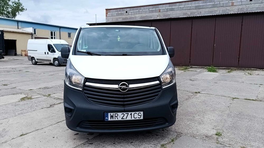 Opel Vivaro 1.6 disel rok 2017r