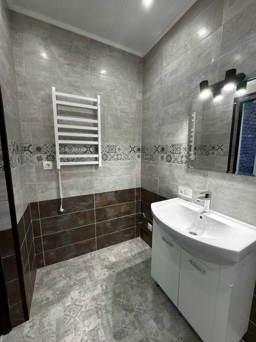 2 кім квартира з ремонтом,вул Національної гвардії