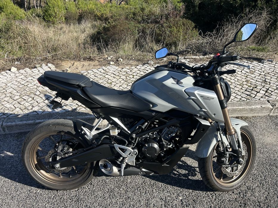 Honda Cb125r 2021 imaculada