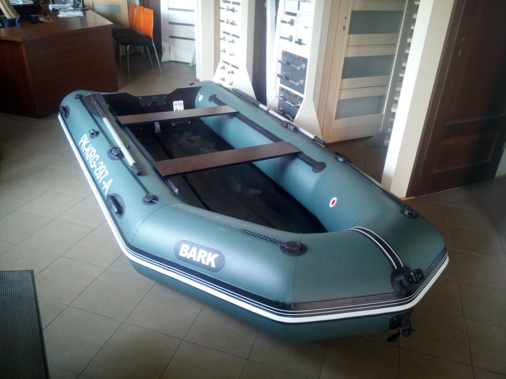 Ponton bark 360 axpedition