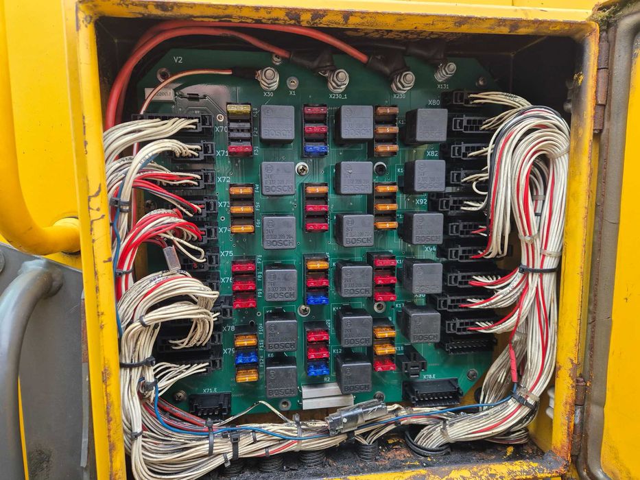 Naprawa board płyta Volvo EW 140  EW160