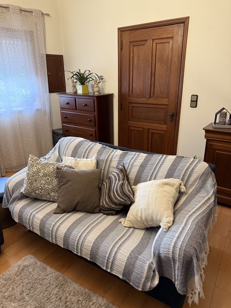 Sofá-cama IKEA- usado, mas funcional
