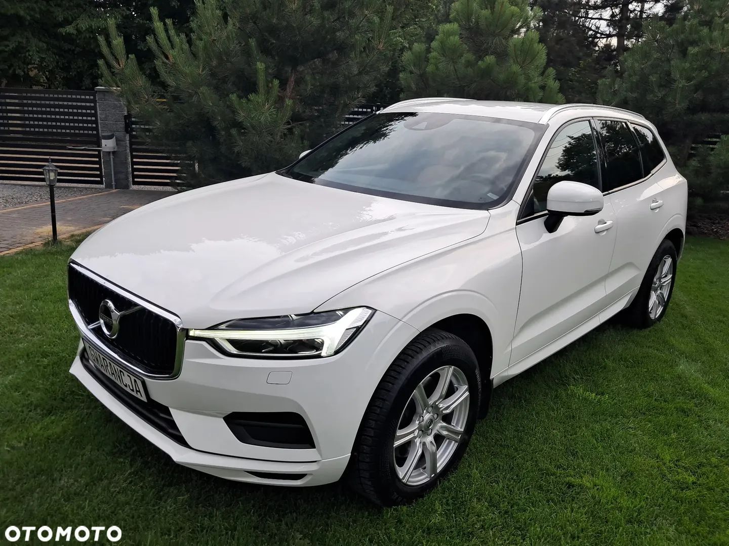 Volvo XC 60 __Bezwypadkowe__D4 190km__Serwisowane__m2019