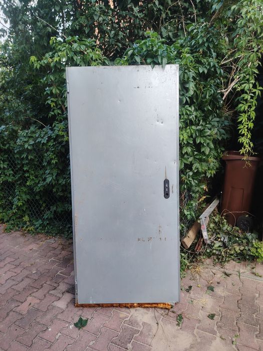 Drzwi techniczne budowlane
