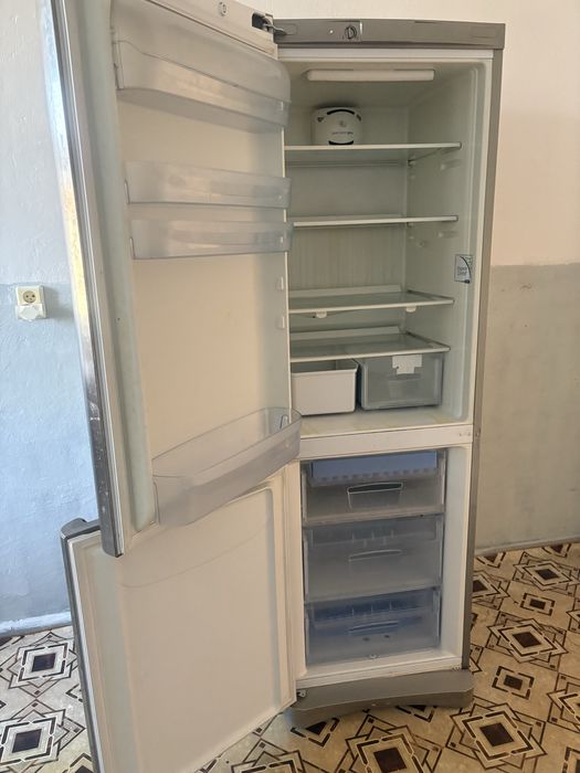 Lodówka duża sprawna w 100%