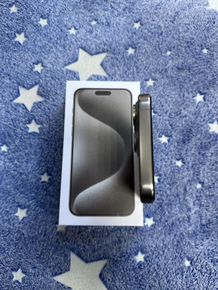 Продам Iphone 15 pro max Natural/512GB