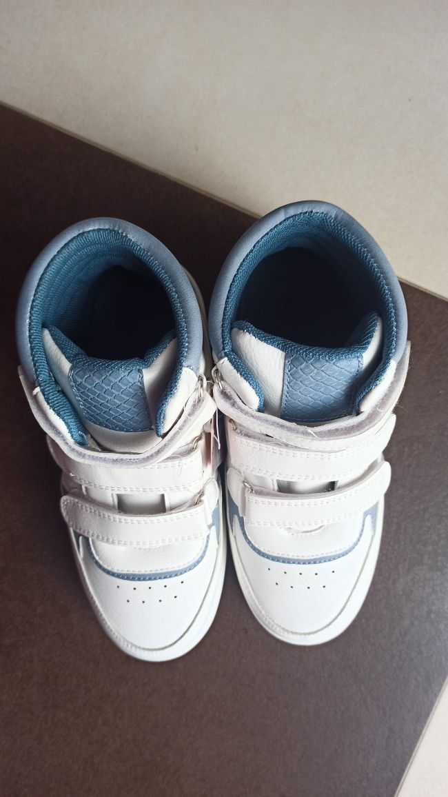 Sneakersy buty skórzane za kostkę r. 33 nowe z metką Deichmann