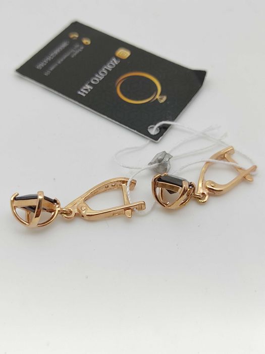 Золоті сережки 585’’ з оніксом