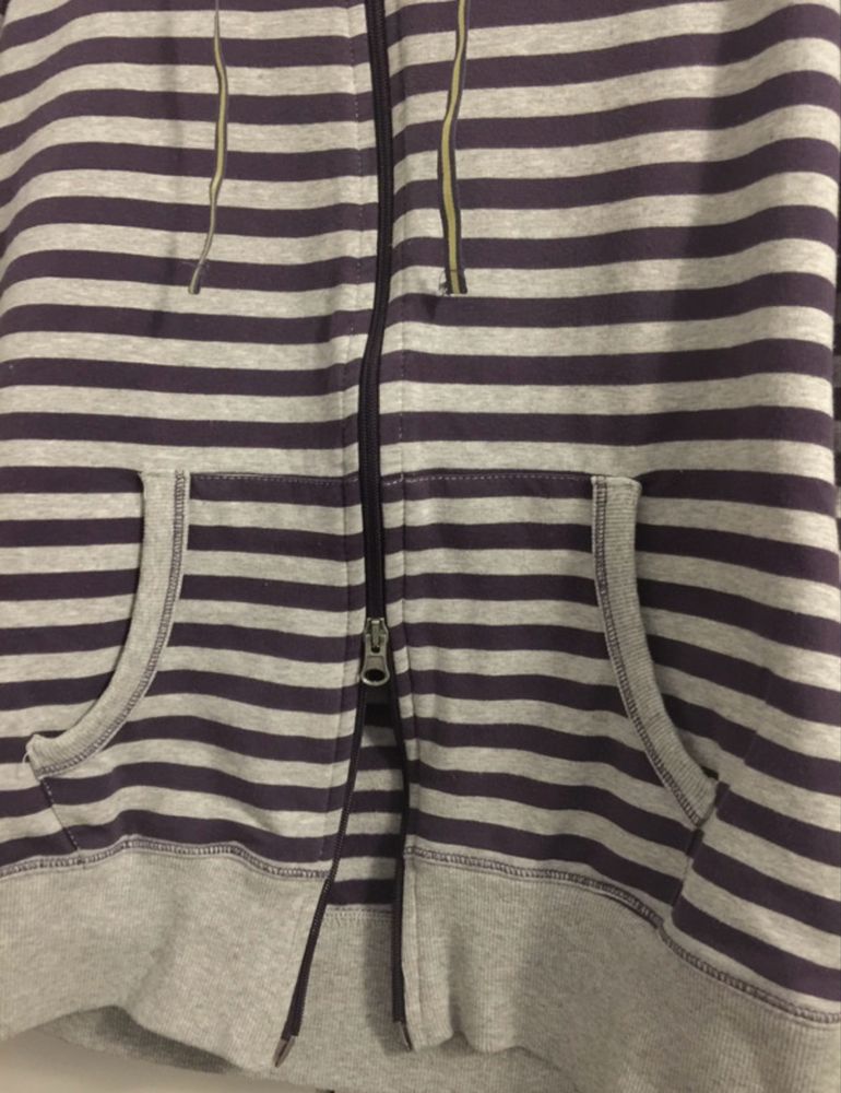 Bluza damska w pasku z kapturem na zamek 40