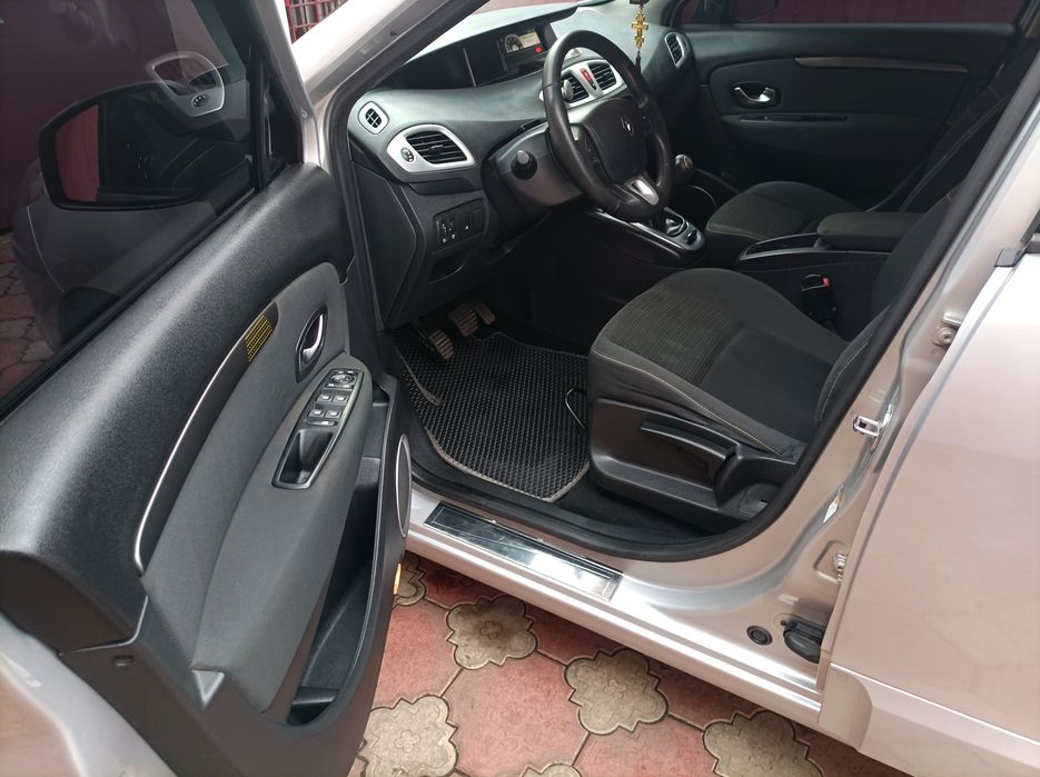 Продам Renault Scenic