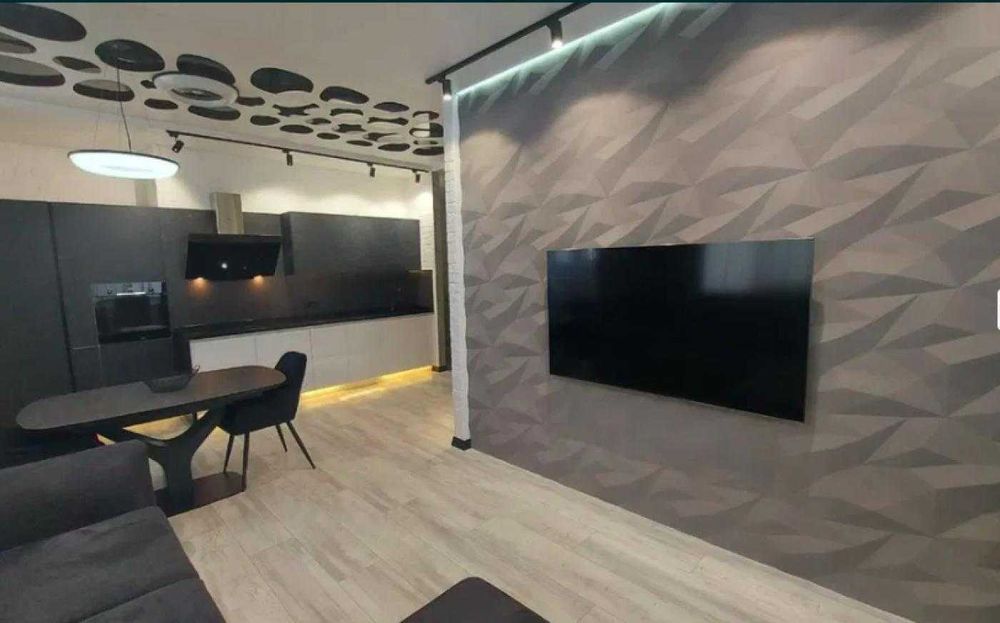 ЖК Одиссей 2 ком 100м2 Средний этаж