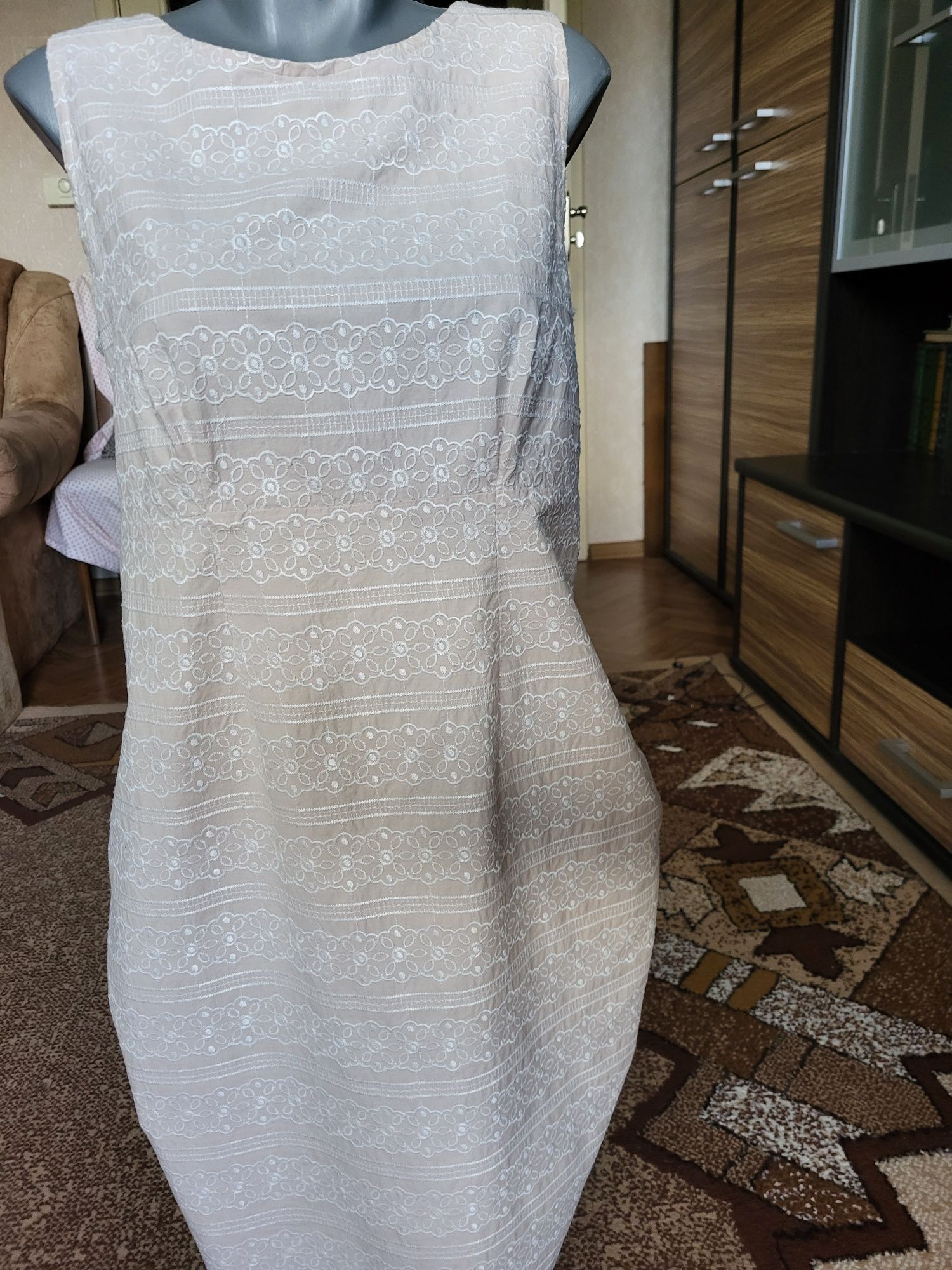 Сукня лляна з вишивкою